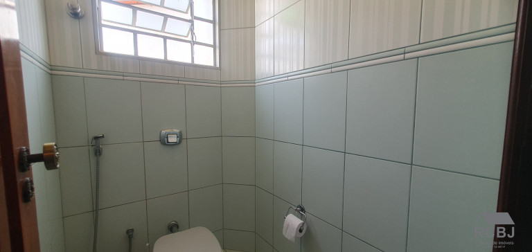 Imagem Sobrado com 6 Quartos à Venda, em Centro - Esmeraldas Imagem Sobrado com 6 Quartos à Venda, em Centro - Esmeraldas