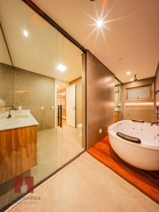 Imagem Casa com 5 Quartos à Venda, 950 m² em Tamboré - Santana De Parnaíba Imagem Casa com 5 Quartos à Venda, 950 m² em Tamboré - Santana De Parnaíba