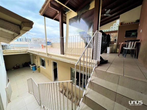 Imagem Casa com 3 Quartos à Venda, em Estreito - Florianópolis Imagem Casa com 3 Quartos à Venda, em Estreito - Florianópolis