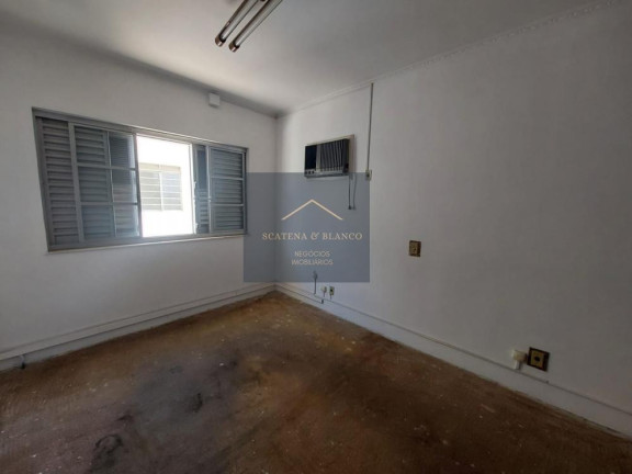 Imagem Casa com 3 Quartos à Venda, 399 m²