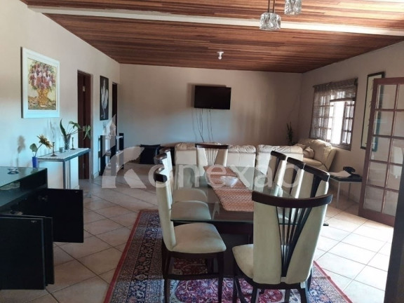 Imagem Chácara com 6 Quartos à Venda, 350 m² em Centro - Paraibuna Imagem Chácara com 6 Quartos à Venda, 350 m² em Centro - Paraibuna