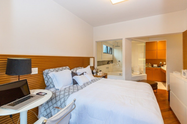Imagem Imóvel com 3 Quartos à Venda, 205 m² em Vila Mariana - São Paulo