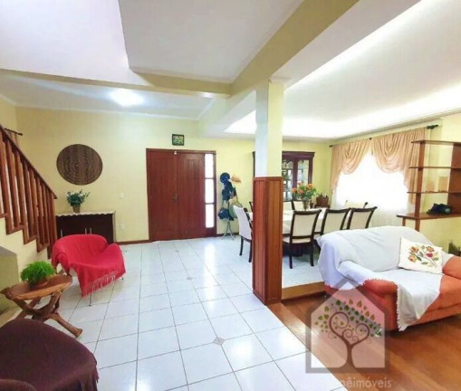Imagem Casa com 4 Quartos à Venda, 370 m² em Carianos - Florianópolis Imagem Casa com 4 Quartos à Venda, 370 m² em Carianos - Florianópolis