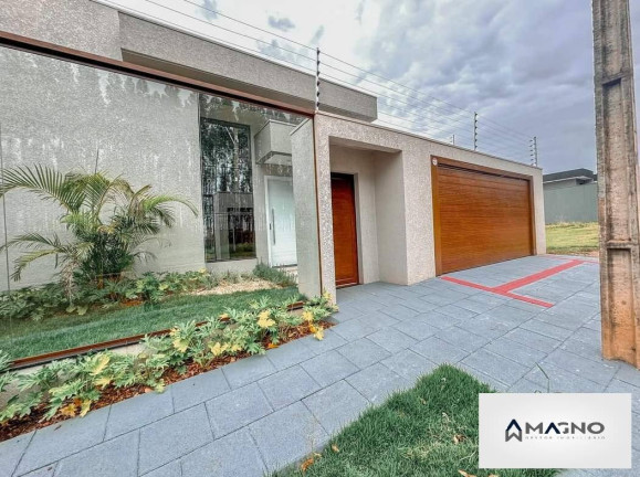 Casa com 3 Quartos à Venda, 301 m² em Recanto Tropical - Cascavel