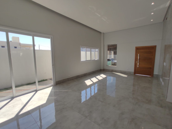Imagem Imóvel com 
            	3             Quartos à Venda, 169 m² em 
            	Jardins Porto             - 
            	Senador Canedo            
