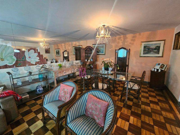 Imagem Casa com 4 Quartos à Venda, 341 m² em Pacaembu - São Paulo Imagem Casa com 4 Quartos à Venda, 341 m² em Pacaembu - São Paulo