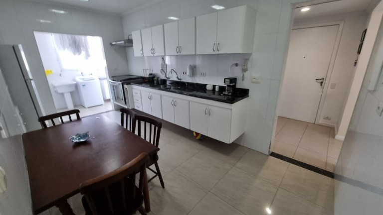 Imagem Apartamento com 3 Quartos à Venda, 130 m² em Pitangueiras - Guarujá Imagem Apartamento com 3 Quartos à Venda, 130 m² em Pitangueiras - Guarujá