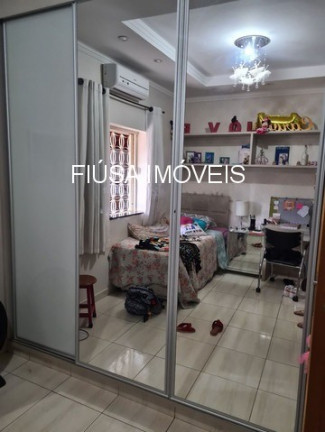 Imagem Casa com 3 Quartos à Venda, 200 m² em Vila Tamandaré - Ribeirão Preto