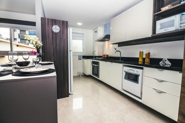 Imagem Apartamento com 2 Quartos à Venda, 65 m² em Santana - Porto Alegre Imagem Apartamento com 2 Quartos à Venda, 65 m² em Santana - Porto Alegre