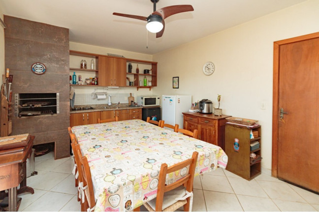 Imagem Casa com 3 Quartos à Venda, 160 m² em Chácara Das Pedras - Porto Alegre Imagem Casa com 3 Quartos à Venda, 160 m² em Chácara Das Pedras - Porto Alegre