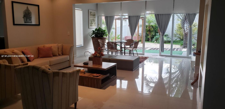 Imagem Casa à Venda, em São Paulo 2 - Cotia Imagem Casa à Venda, em São Paulo 2 - Cotia