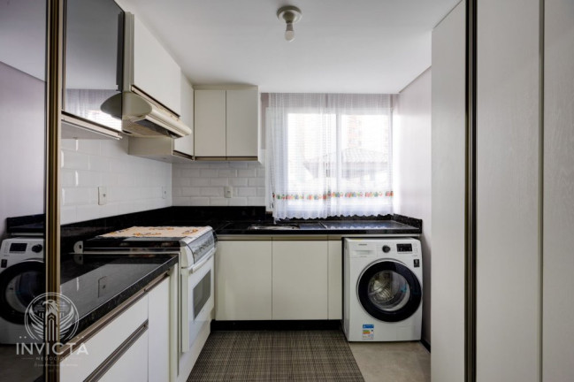 Imagem Apartamento com 3 Quartos à Venda, 135 m² em Centro - Balneário Camboriú Imagem Apartamento com 3 Quartos à Venda, 135 m² em Centro - Balneário Camboriú