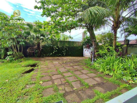 Imagem Sobrado com 4 Quartos à Venda, 250 m² em Enseada - Guarujá Imagem Sobrado com 4 Quartos à Venda, 250 m² em Enseada - Guarujá