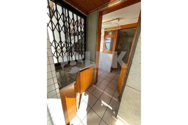 Imagem Apartamento com 3 Quartos à Venda, 95 m² em Santana - Porto Alegre Imagem Apartamento com 3 Quartos à Venda, 95 m² em Santana - Porto Alegre