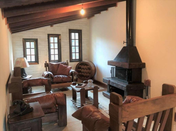 Imagem Casa com 4 Quartos à Venda, 450 m² em Gramado - Cotia Imagem Casa com 4 Quartos à Venda, 450 m² em Gramado - Cotia
