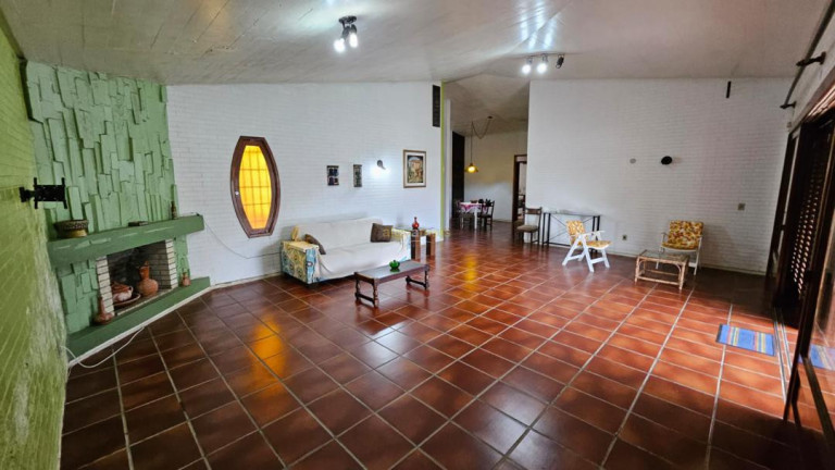 Imagem Casa com 4 Quartos à Venda, 264 m² em Atlântida - Xangri-lá Imagem Casa com 4 Quartos à Venda, 264 m² em Atlântida - Xangri-lá
