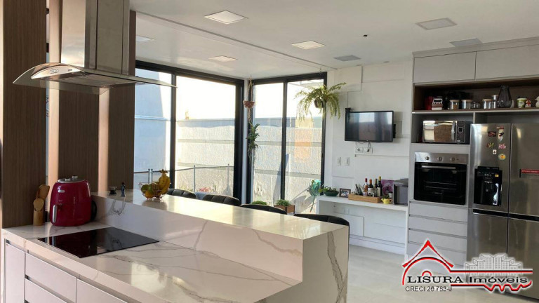 Imagem Casa de Condomínio com 3 Quartos à Venda, 270 m² em Condomínio Residencial Fogaça - Jacareí Imagem Casa de Condomínio com 3 Quartos à Venda, 270 m² em Condomínio Residencial Fogaça - Jacareí
