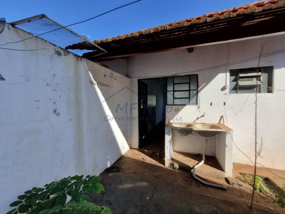 Imagem Casa com 2 Quartos à Venda, 435 m² em Vila Pinheiro - Pirassununga Imagem Casa com 2 Quartos à Venda, 435 m² em Vila Pinheiro - Pirassununga