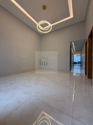 Imagem Casa com 3 Quartos à Venda, 160 m² em Setor Urias Magalhães - Goiânia