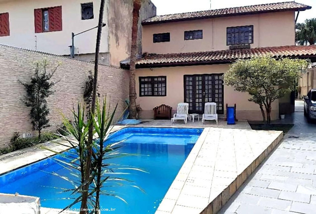 Casa com 3 Quartos à Venda, 300 m² em Veleiros - São Paulo