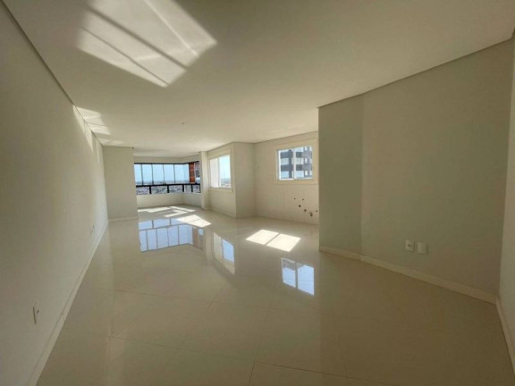 Imagem Apartamento com 2 Quartos à Venda, 119 m² Imagem Apartamento com 2 Quartos à Venda, 119 m²