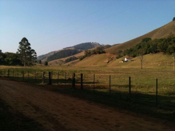 Imagem Fazenda à Venda, 100 m² em Vila Rica - Cunha Imagem Fazenda à Venda, 100 m² em Vila Rica - Cunha