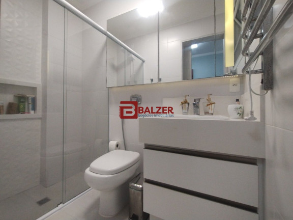 Imagem Apartamento com 1 Quarto à Venda, 47 m² em Centro - Florianópolis Imagem Apartamento com 1 Quarto à Venda, 47 m² em Centro - Florianópolis