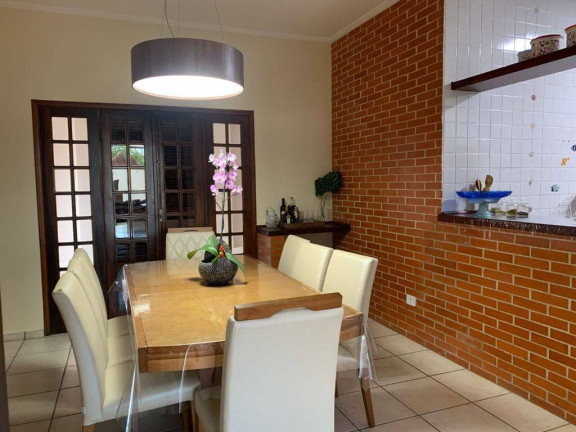 Imagem Casa com 3 Quartos à Venda, 220 m² em Florida - Praia Grande Imagem Casa com 3 Quartos à Venda, 220 m² em Florida - Praia Grande