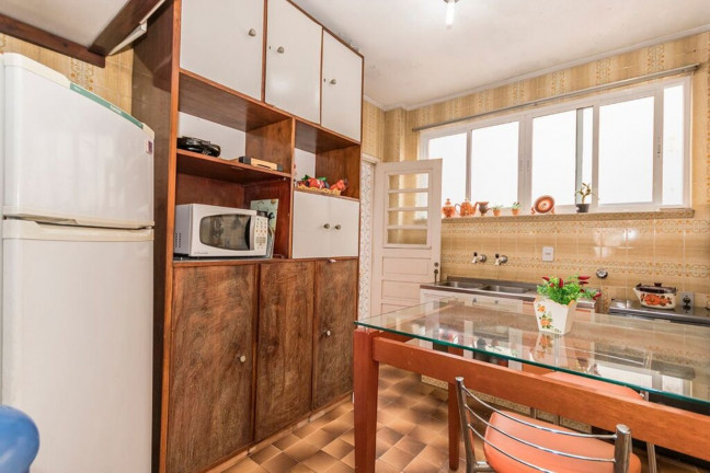 Imagem Imóvel com 3 Quartos à Venda, 107 m² em Santana - Porto Alegre Imagem Imóvel com 3 Quartos à Venda, 107 m² em Santana - Porto Alegre