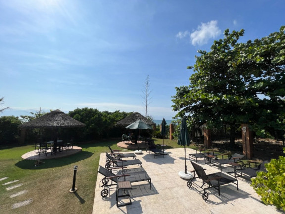 Imagem Imóvel com 2 Quartos à Venda, 130 m² em Praia Do Estaleirinho - Balneário Camboriú