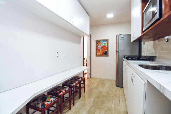 Imagem Imóvel com 2 Quartos à Venda, 76 m² em Jardim Botânico - Porto Alegre Imagem Imóvel com 2 Quartos à Venda, 76 m² em Jardim Botânico - Porto Alegre