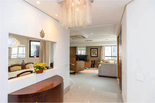 Apartamento com 4 Quartos à Venda, 202 m² em Moema - São Paulo