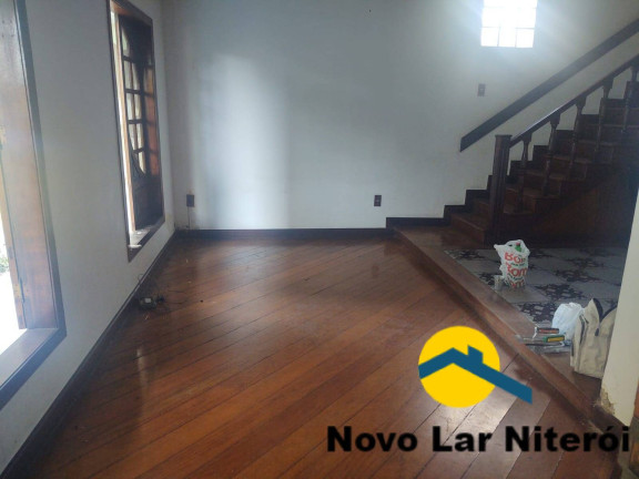 Imagem Casa com 3 Quartos à Venda, 250 m² em Centro - São Gonçalo Imagem Casa com 3 Quartos à Venda, 250 m² em Centro - São Gonçalo