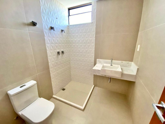 Imagem Casa de Condomínio com 5 Quartos à Venda, 304 m² em Praia Do Forte - Mata De São João