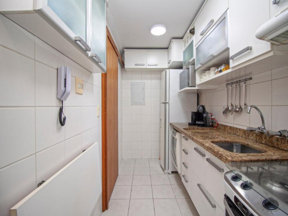 Imagem Apartamento com 2 Quartos à Venda, 73 m² em Passo Da Areia - Porto Alegre