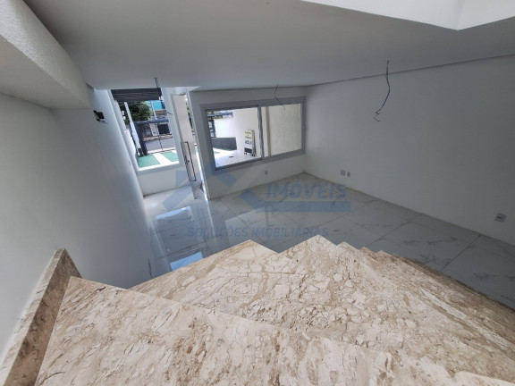 Imagem Sobrado com 3 Quartos à Venda, em Jardim Planalto - Porto Alegre Imagem Sobrado com 3 Quartos à Venda, em Jardim Planalto - Porto Alegre
