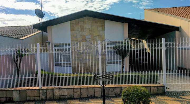 Imagem Casa com 3 Quartos à Venda, 422 m² em Centro - Pirassununga Imagem Casa com 3 Quartos à Venda, 422 m² em Centro - Pirassununga