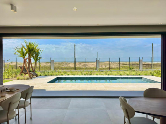 Imagem Casa com 5 Quartos à Venda, 380 m² em Capão Novo - Capao Da Canoa Imagem Casa com 5 Quartos à Venda, 380 m² em Capão Novo - Capao Da Canoa