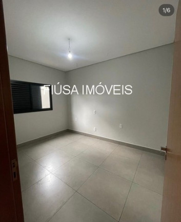 Casa com 3 Quartos à Venda,  em Terras De Bomfim - Bonfim Paulista