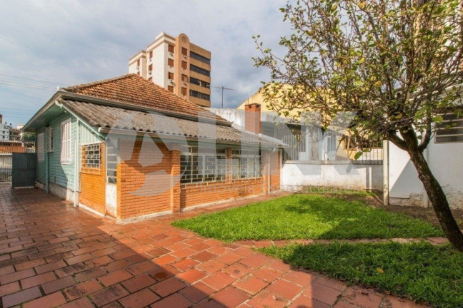 Terreno à Venda, 300 m² em Boa Vista - Porto Alegre