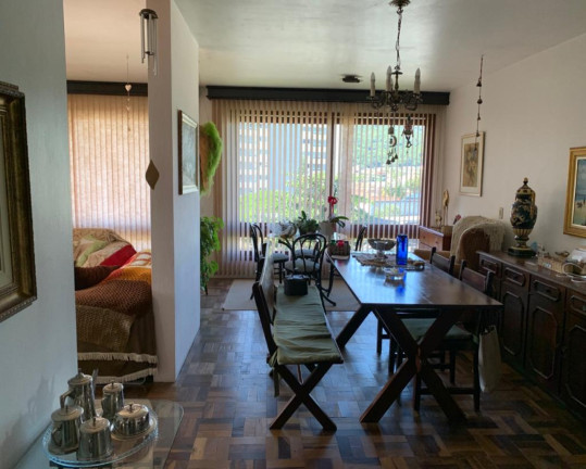 Imagem Casa com 3 Quartos à Venda, 220 m² em Saguaçu - Joinville
