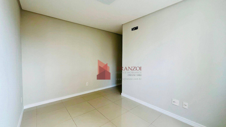 Imagem Apartamento com 3 Quartos à Venda, 103 m² em Centro - Itajaí Imagem Apartamento com 3 Quartos à Venda, 103 m² em Centro - Itajaí