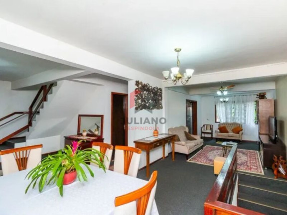 Imagem Casa com 4 Quartos à Venda, 280 m² em Vila Jardim - Porto Alegre Imagem Casa com 4 Quartos à Venda, 280 m² em Vila Jardim - Porto Alegre