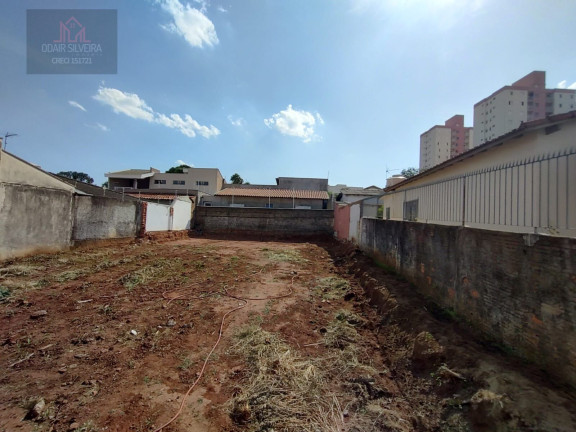 Imagem Terreno à Venda, 325 m² em Vila Santa Maria - Americana Imagem Terreno à Venda, 325 m² em Vila Santa Maria - Americana
