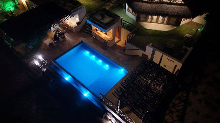 Imagem Imóvel Comercial à Venda, 352 m² em Praia De Caetanos - Amontada Imagem Imóvel Comercial à Venda, 352 m² em Praia De Caetanos - Amontada