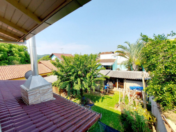 Imagem Casa com 3 Quartos à Venda, 205 m²