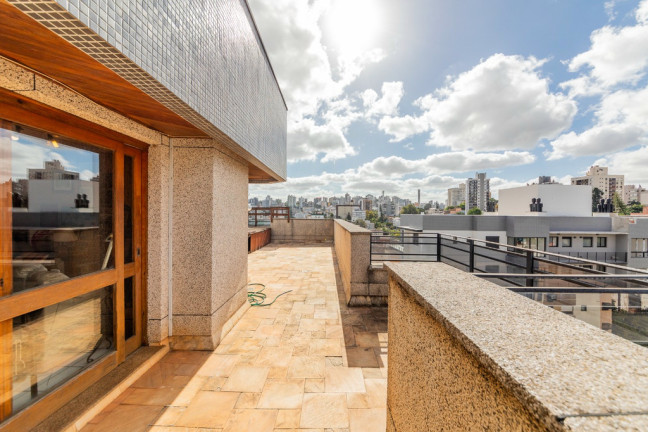 Imagem Cobertura com 3 Quartos à Venda, 250 m² em Petrópolis - Porto Alegre Imagem Cobertura com 3 Quartos à Venda, 250 m² em Petrópolis - Porto Alegre
