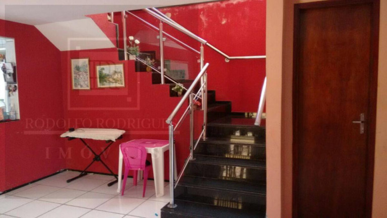 Imagem Casa com 4 Quartos à Venda, 250 m² em Edson Queiroz - Fortaleza Imagem Casa com 4 Quartos à Venda, 250 m² em Edson Queiroz - Fortaleza