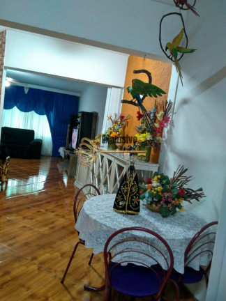 Imagem Casa com 3 Quartos à Venda, 204 m² em Vila Pires - Santo André