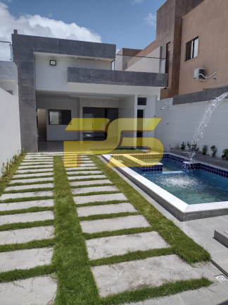 Casa com 3 Quartos à Venda, 210 m² em Carapibus - Conde